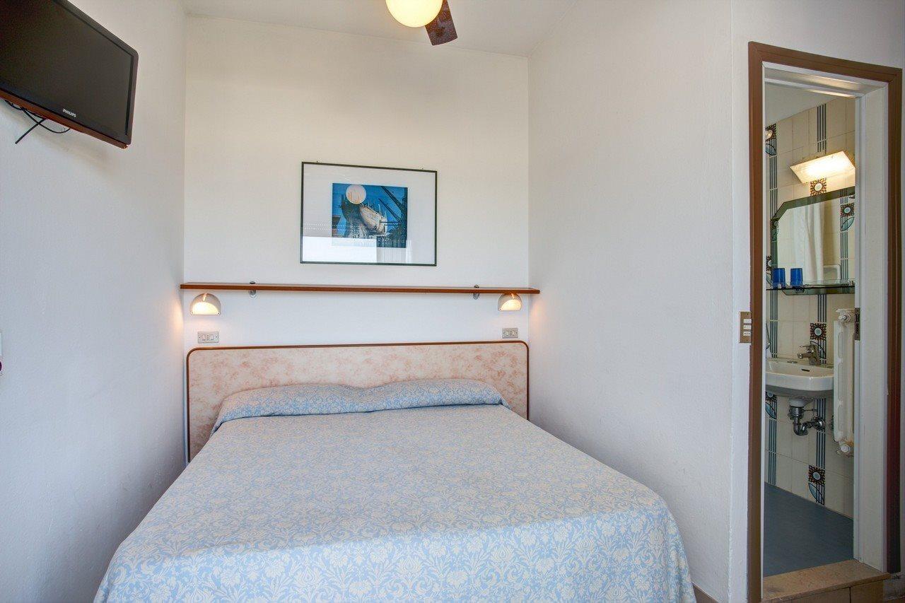 Hotel Lungomare Cervia Esterno foto