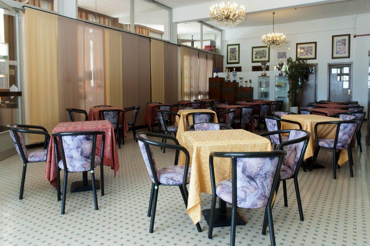 Hotel Lungomare Cervia Esterno foto