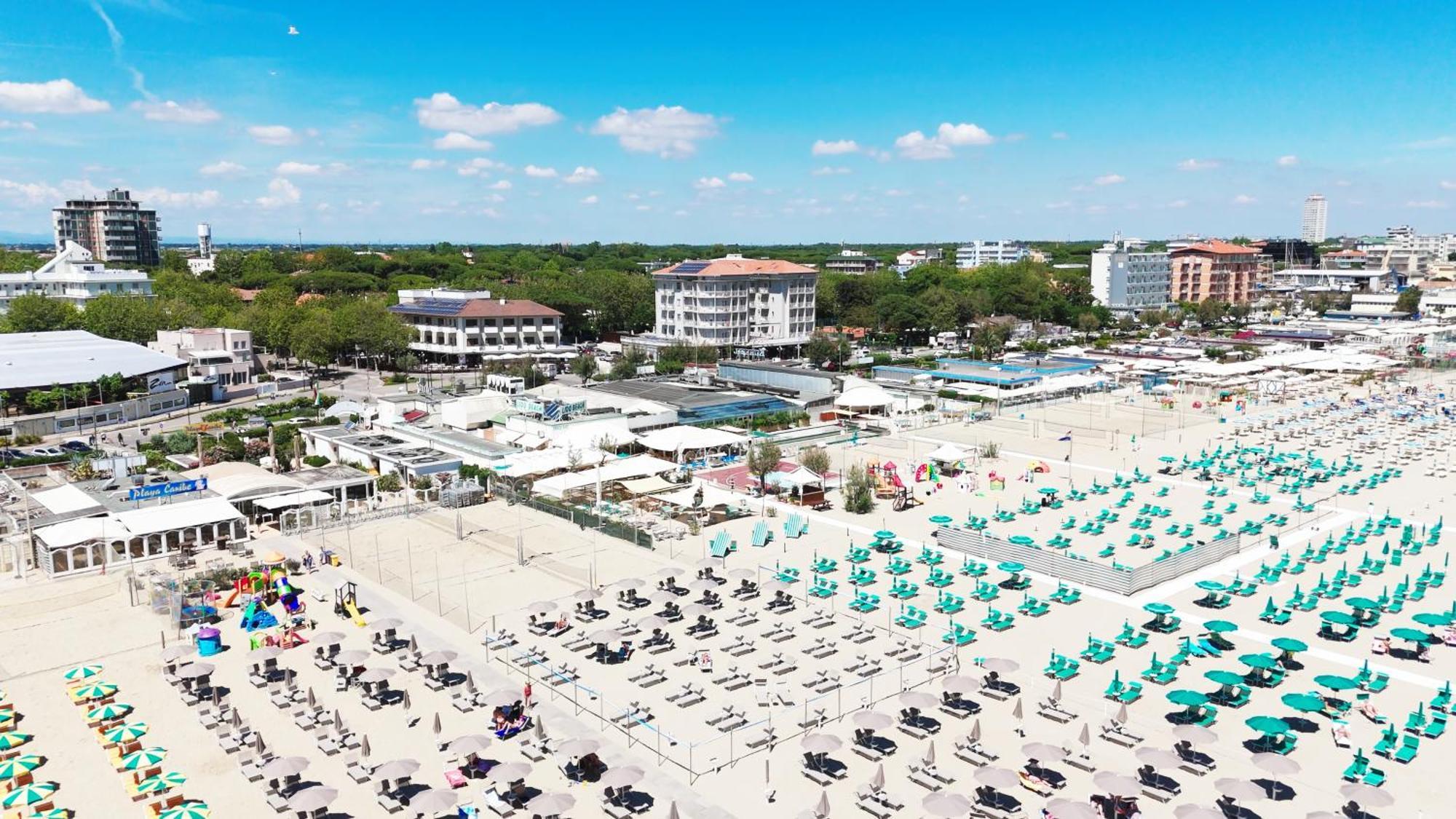 Hotel Lungomare Cervia Esterno foto